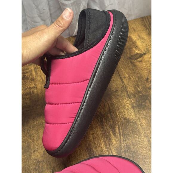 Crocs Classic Puff Moc Dragonfruit Pink Slip On Comfort Lined Womens 10 Mens 8 - Picture 7 of 11